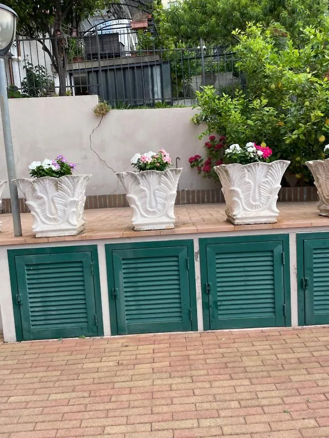 Apartment Aurora & Nicole Ideal Per Biker E Parcheggio Gratuito Pietra Ligure