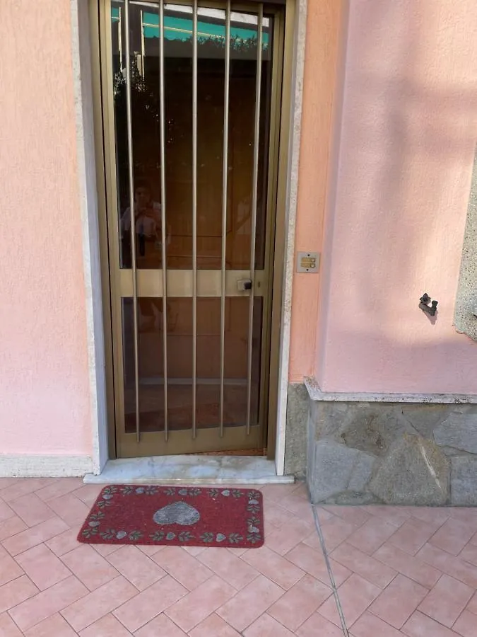 Apartment Aurora & Nicole Ideal Per Biker E Parcheggio Gratuito Pietra Ligure Italy