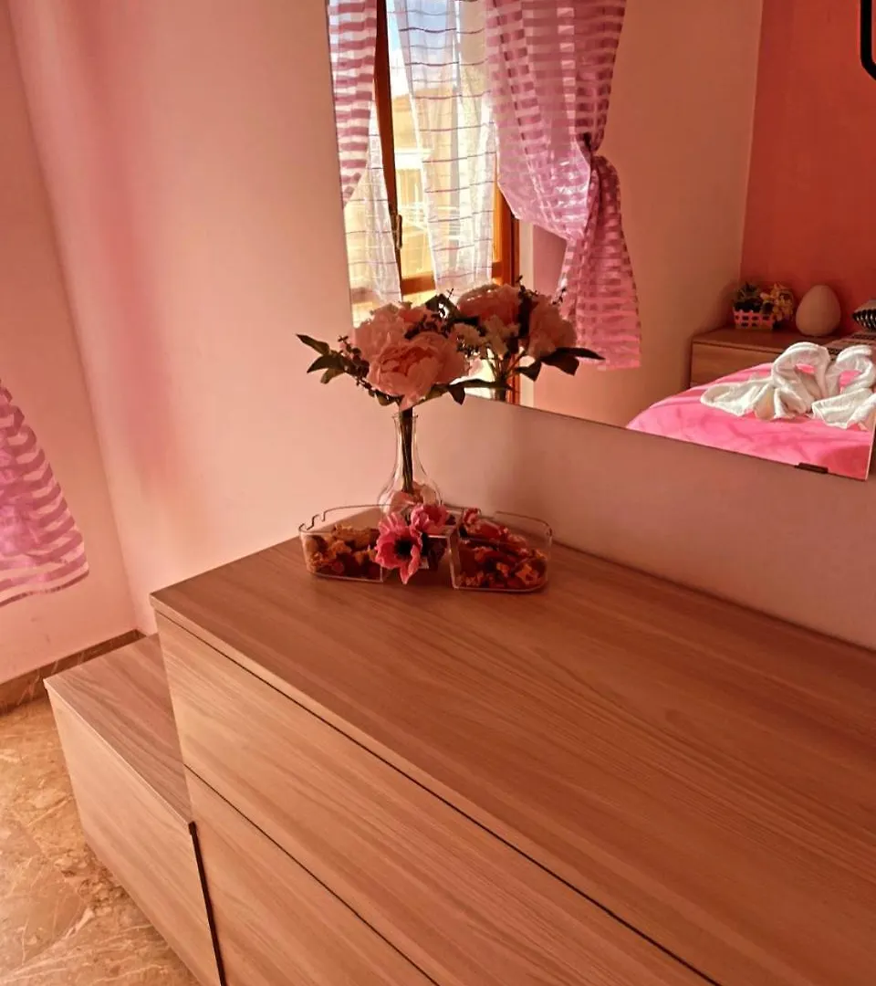 Apartment Aurora & Nicole Ideal Per Biker E Parcheggio Gratuito Pietra Ligure