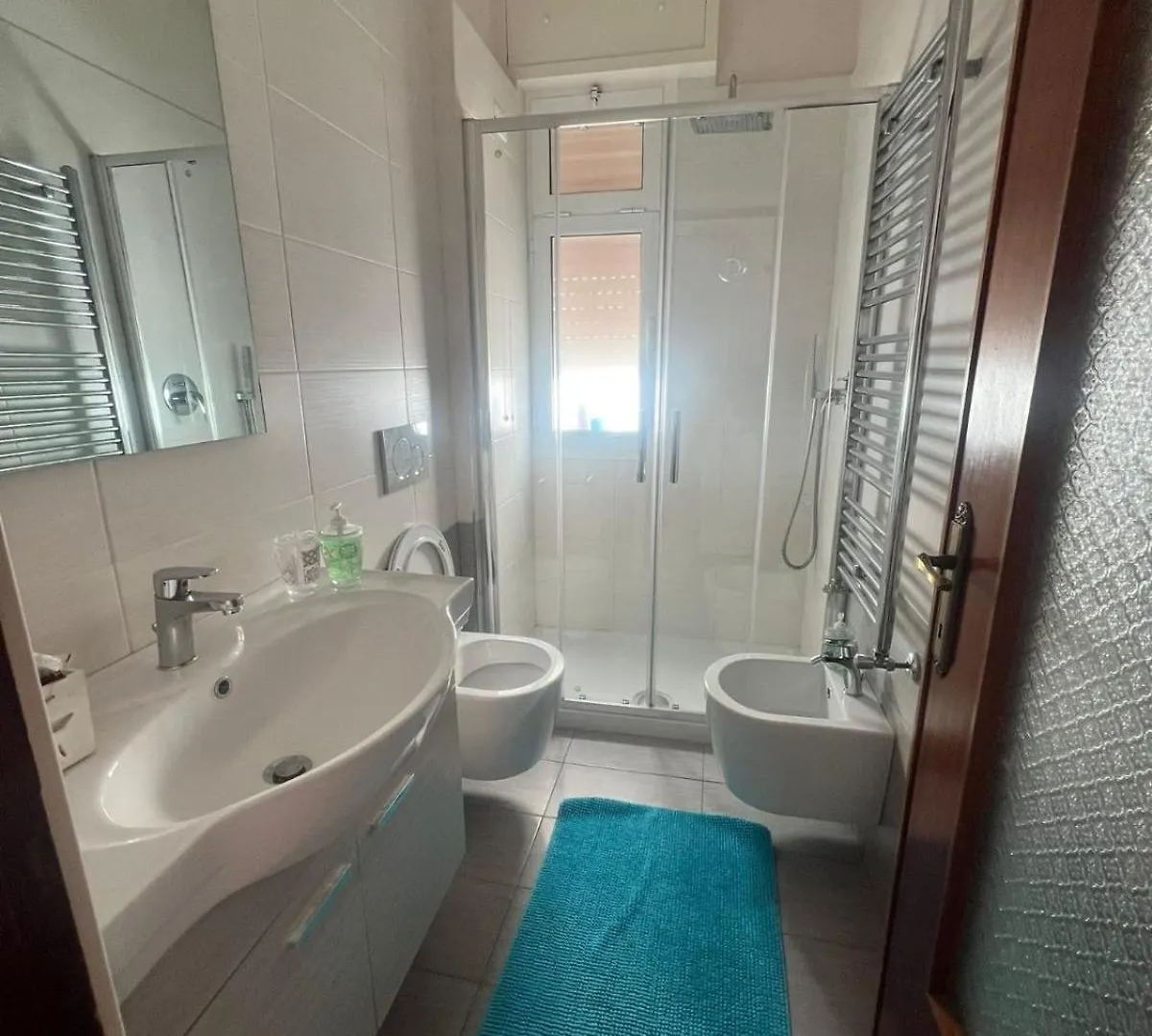 Apartment Aurora & Nicole Ideal Per Biker E Parcheggio Gratuito Pietra Ligure
