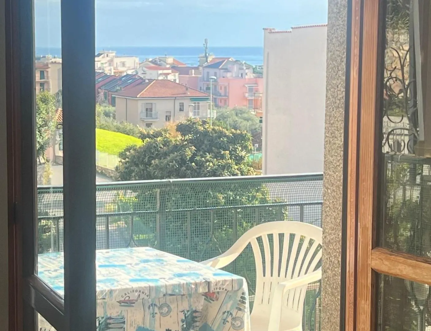 Apartment Aurora & Nicole Ideal Per Biker E Parcheggio Gratuito Pietra Ligure