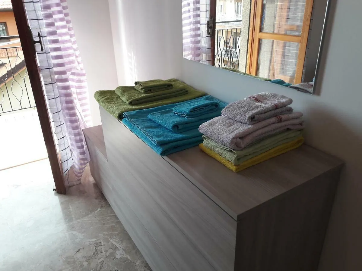 Apartment Aurora & Nicole Ideal Per Biker E Parcheggio Gratuito Pietra Ligure