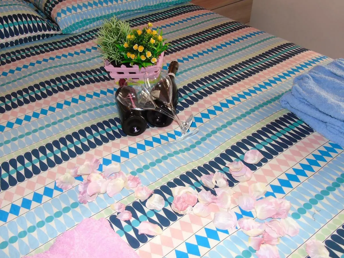 Apartment Aurora & Nicole Ideal Per Biker E Parcheggio Gratuito Pietra Ligure 0*,